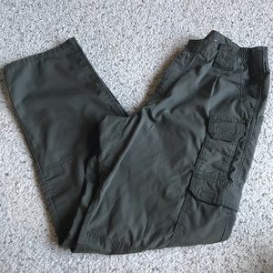 🧔 5.11 Tactical Series cargo pants 34